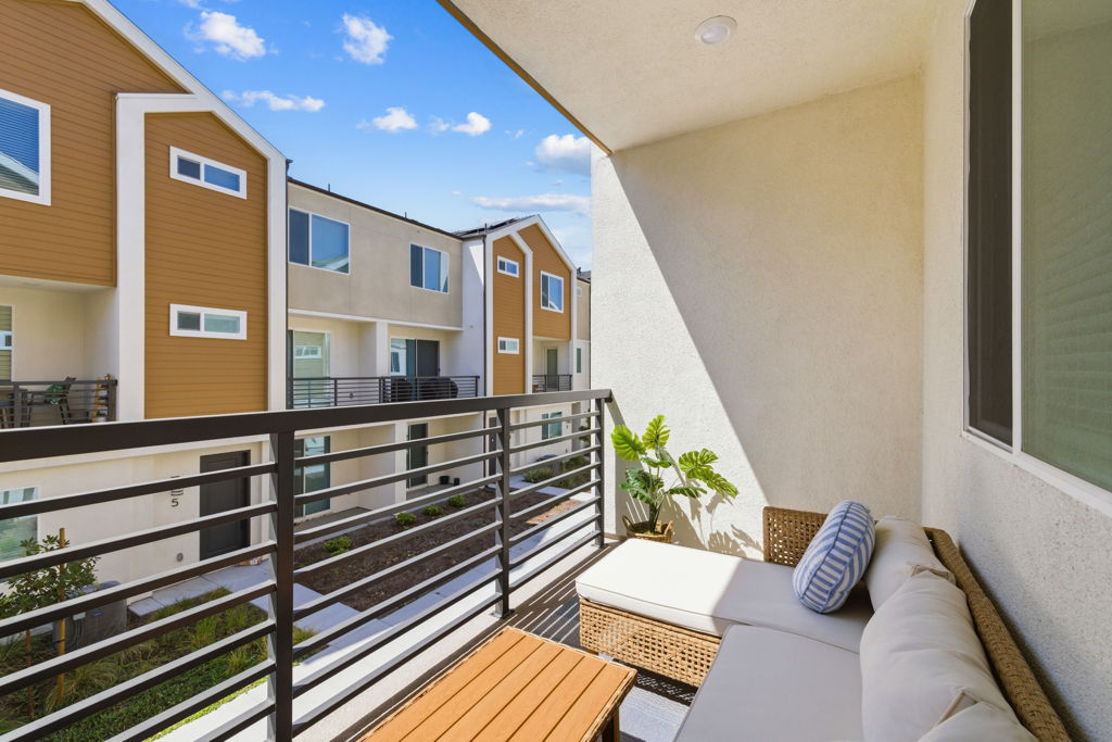 Chula Vista · Balcony