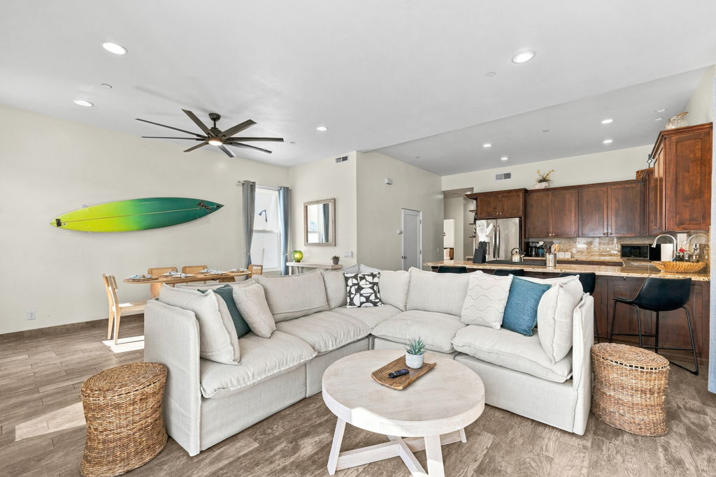 San Diego · Living room