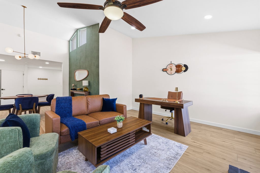 San Marcos · Living room